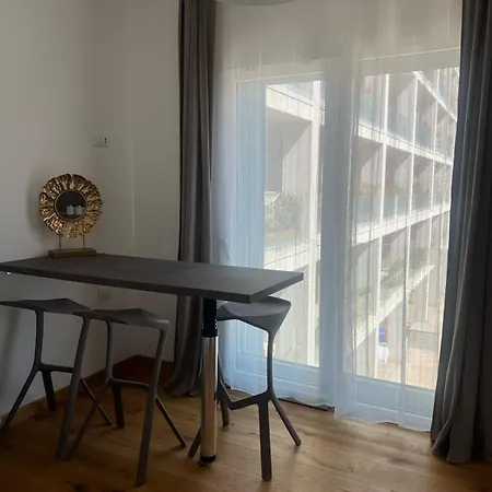 - Demetra - Parco Del Gari Apartment *